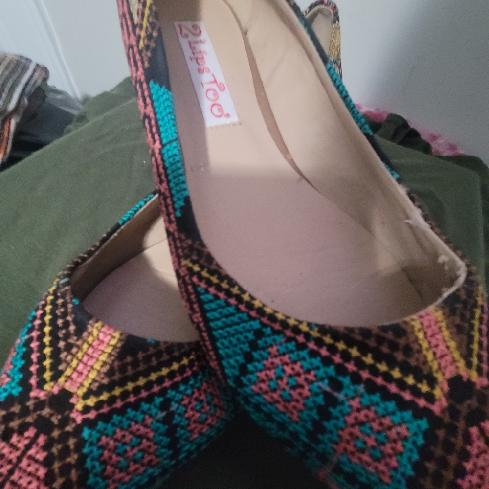 2 Lips Too Pink and Blue Heels